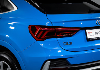 Подержанный автомобиль Audi Q3 Sportback 2021 года (16 фото)
