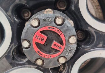 Подержанный автомобиль УАЗ Patriot 2017 года (16 фото)