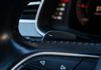 Подержанный автомобиль Audi Q8 2019 года (20 фото)