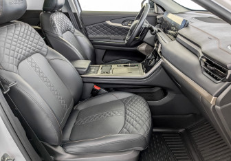 Подержанный автомобиль Exeed TXL 2023 года (24 фото)