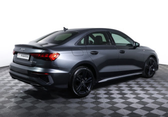 Подержанный автомобиль Audi A3 Sedan 2021 года (5 фото)