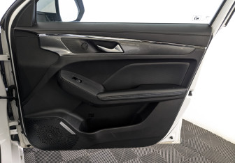 Подержанный автомобиль Haval Jolion 2022 года (24 фото)