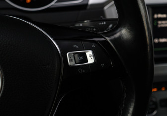 Подержанный автомобиль Volkswagen Passat Sedan 2016 года (21 фото)