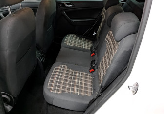 Подержанный автомобиль Skoda Yeti 2012 года (18 фото)