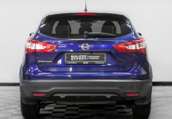 Подержанный автомобиль Nissan Qashqai 2016 года (6 фото)
