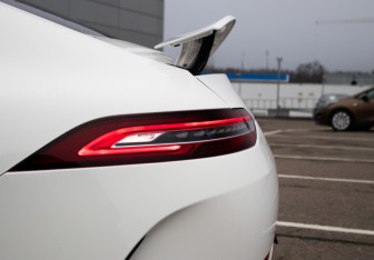 Подержанный автомобиль Mercedes-Benz AMG GT Liftback 2019 года (34 фото)