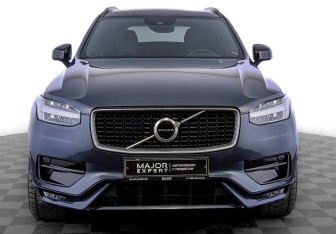 Подержанный автомобиль Volvo XC90 2020 года (2 фото)