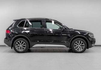 Подержанный автомобиль Volkswagen Tiguan 2019 года (4 фото)