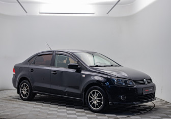 Подержанный автомобиль Volkswagen Polo Sedan 2010 года (3 фото)