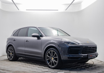 Подержанный автомобиль Porsche Cayenne 2019 года (3 фото)