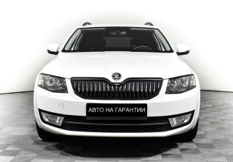Подержанный автомобиль Skoda Octavia Wagon 2016 года (2 фото)