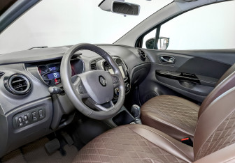Подержанный автомобиль Renault Kaptur 2018 года (17 фото)