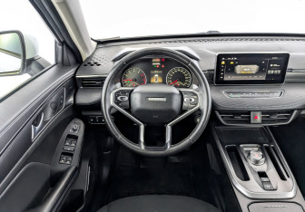 Подержанный автомобиль Haval Jolion 2022 года (21 фото)