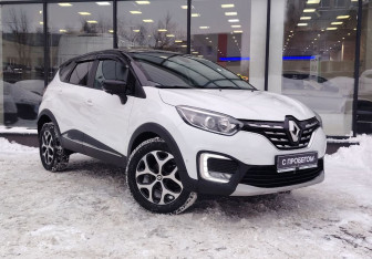 Подержанный автомобиль Renault Kaptur 2021 года (3 фото)