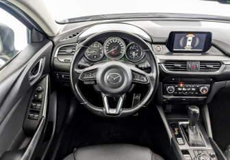 Подержанный автомобиль Mazda 6 Sedan 2018 года (21 фото)