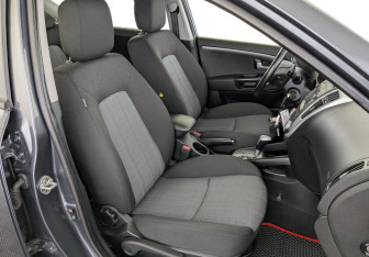 Подержанный автомобиль Kia Ceed Wagon 2011 года (23 фото)