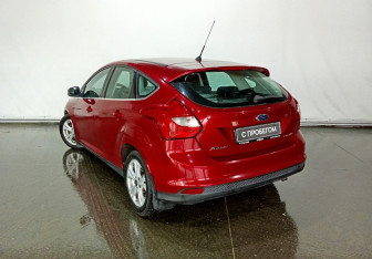Подержанный автомобиль Ford Focus Wagon 2014 года (6 фото)