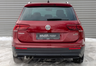 Подержанный автомобиль Volkswagen Tiguan 2017 года (6 фото)