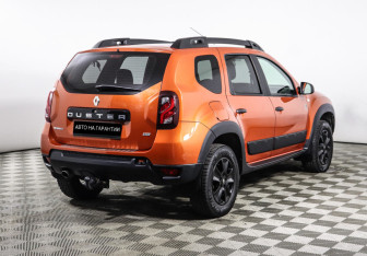 Подержанный автомобиль Renault Duster 2018 года (3 фото)