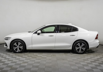 Подержанный автомобиль Volvo S60 2020 года (8 фото)