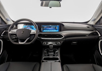 Подержанный автомобиль FAW Bestune T77 2023 года (9 фото)