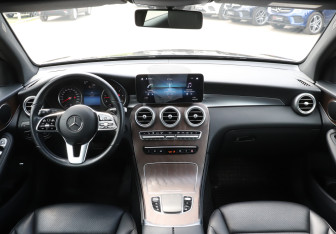 Подержанный автомобиль Mercedes-Benz GLC Coupe 2019 года (12 фото)