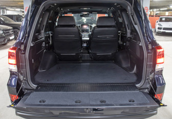 Подержанный автомобиль Toyota Land Cruiser Suv 2018 года (10 фото)