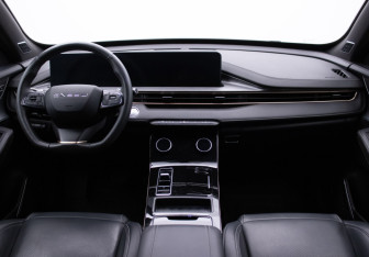 Подержанный автомобиль Exeed LX 2024 года (13 фото)