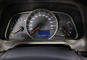 Подержанный автомобиль Toyota RAV4 2013 года (12 фото)