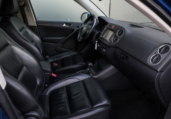 Подержанный автомобиль Volkswagen Tiguan 2010 года (9 фото)