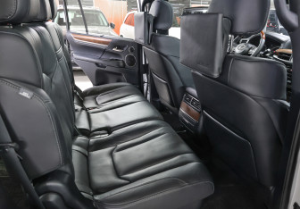 Подержанный автомобиль Lexus LX 2018 года (11 фото)
