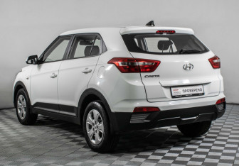 Подержанный автомобиль Hyundai Creta 2019 года (7 фото)