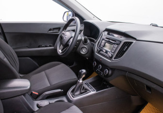 Подержанный автомобиль Hyundai Creta 2019 года (9 фото)