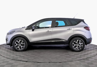 Подержанный автомобиль Renault Kaptur 2016 года (8 фото)