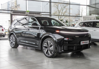 Новый LiXiang L7 2025 (3 фото)