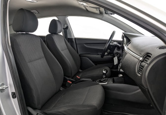 Подержанный автомобиль Kia Rio Hatchback 2021 года (22 фото)