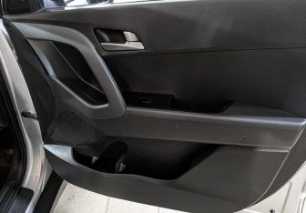 Подержанный автомобиль Hyundai Creta 2019 года (25 фото)