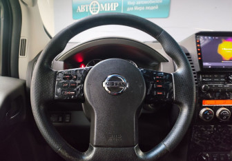Подержанный автомобиль Nissan Pathfinder 2008 года (17 фото)