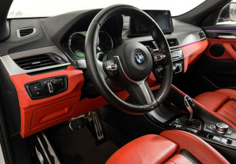 Подержанный автомобиль BMW X2 2022 года (12 фото)
