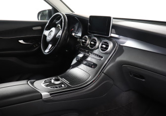 Подержанный автомобиль Mercedes-Benz GLC Coupe 2018 года (9 фото)