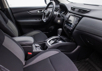 Подержанный автомобиль Nissan Qashqai 2023 года (9 фото)