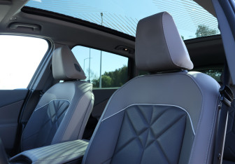 Подержанный автомобиль BMW X3 2025 года (14 фото)
