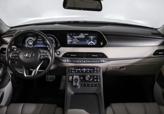 Подержанный автомобиль Hyundai Palisade 2021 года (18 фото)