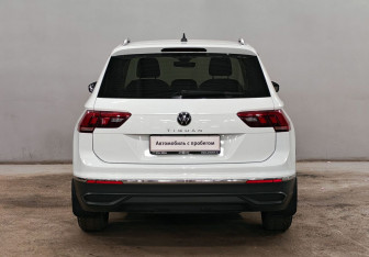 Подержанный автомобиль Volkswagen Tiguan 2021 года (6 фото)