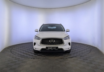 Подержанный автомобиль Infiniti QX50 2019 года (2 фото)