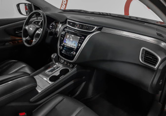 Подержанный автомобиль Nissan Murano Suv 2019 года (5 фото)