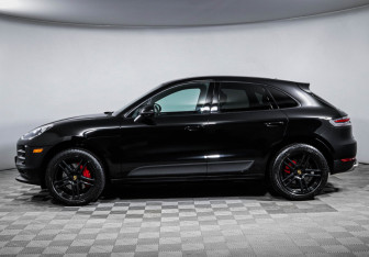 Подержанный автомобиль Porsche Macan 2021 года (8 фото)