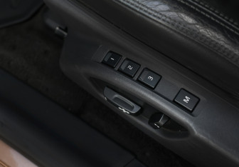 Подержанный автомобиль Volvo XC60 2012 года (19 фото)