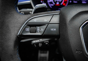 Подержанный автомобиль Audi RS Q3 Sportback 2020 года (11 фото)