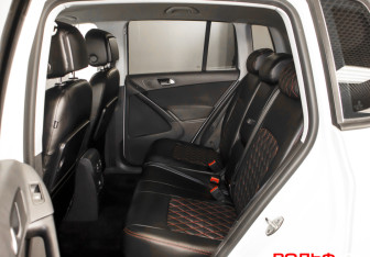 Подержанный автомобиль Volkswagen Tiguan 2014 года (9 фото)